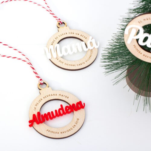 bolas-de-navidad-de-madera-personalizadas-con-mensaje